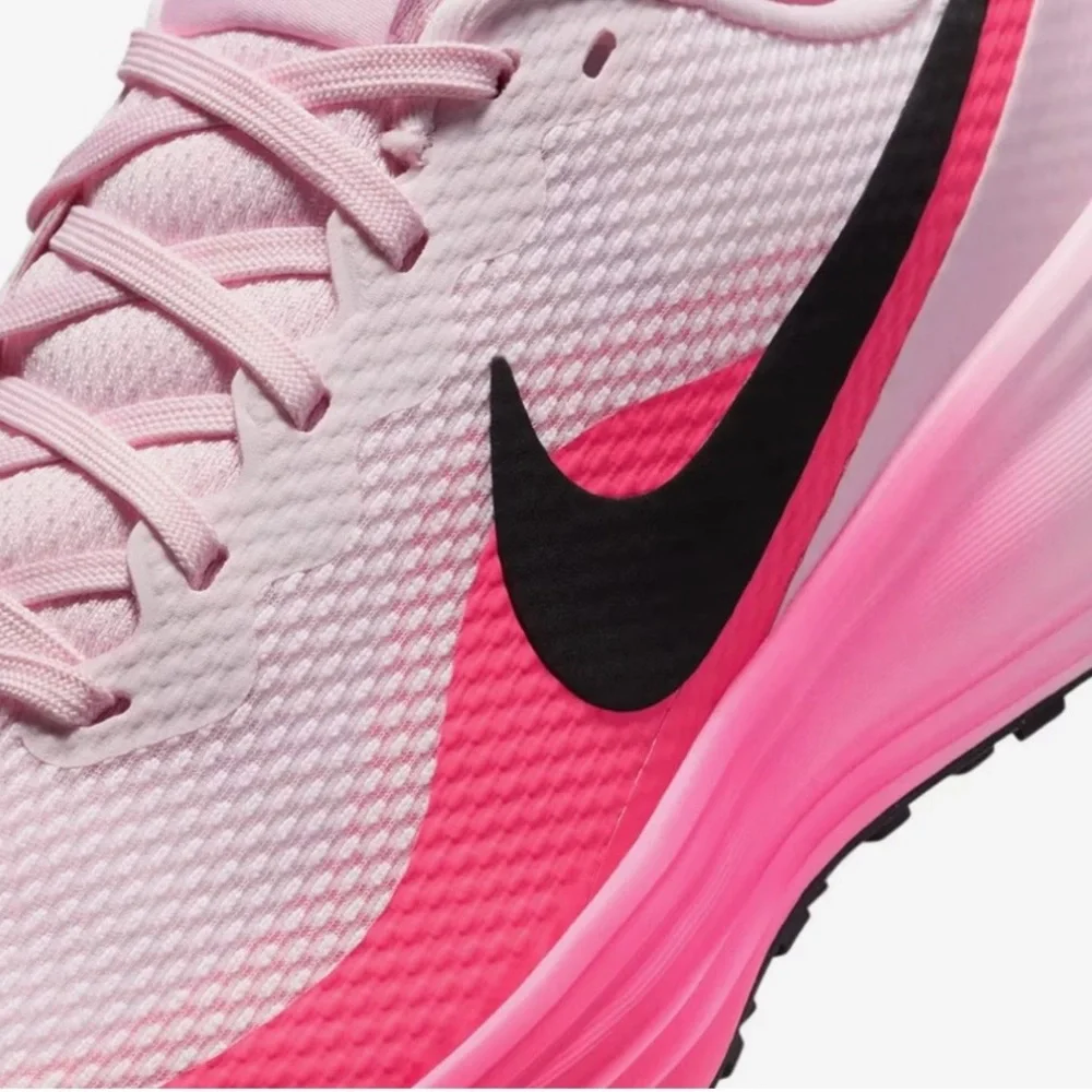 Nike Revolution 8 Running Shoe - Women's - Picture 3 of 9